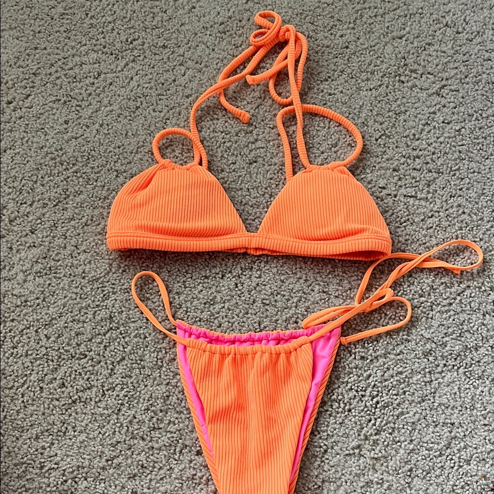 One one swim bikini set